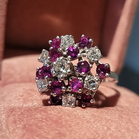 14k vintage ring with diamonds and ruby - Picture 8 of 9